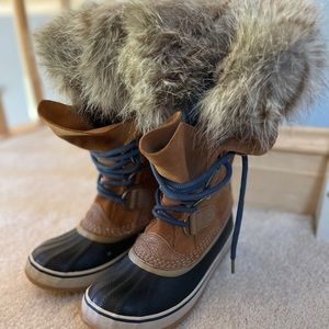 Sorel Joan of Arctic Suede